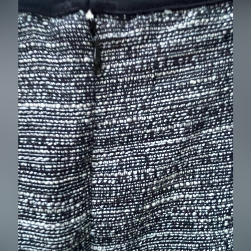 🔥🖤NWT ELLE black & white dress size 16 with shaping silhouette. Flattering! - Picture 3 of 8